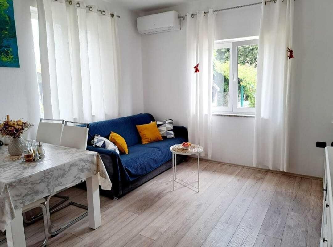 Apartman Melita Galižana エクステリア 写真